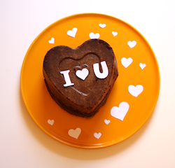 DIY Geschenkidee zum Valentinstag: Herzkuchen